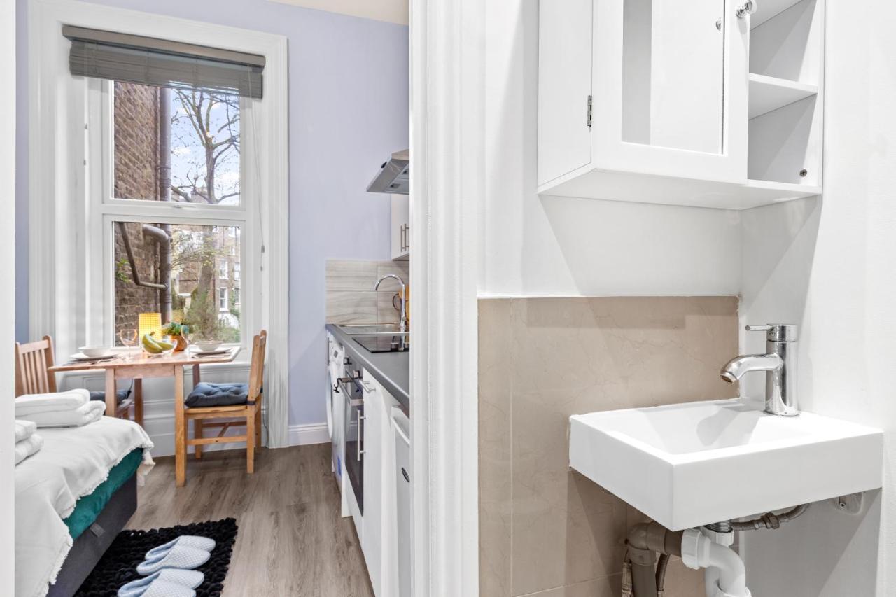 Olympia Kensington Stay Studio London Bagian luar foto
